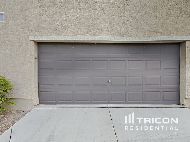 Building Photo - 7608 Symmetry Ct