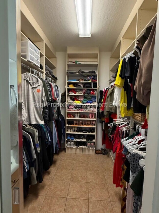 Building Photo - 3038 W Trapanotto Rd