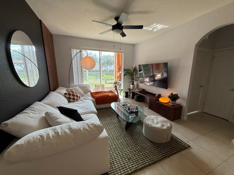 Building Photo - 6380 Contessa Dr