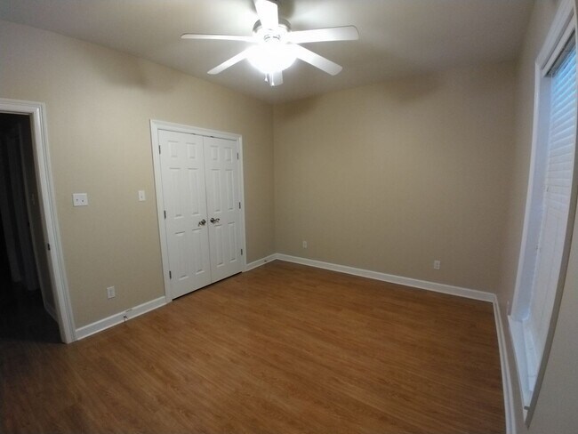 Building Photo - 292 Pershing Loftin Rd