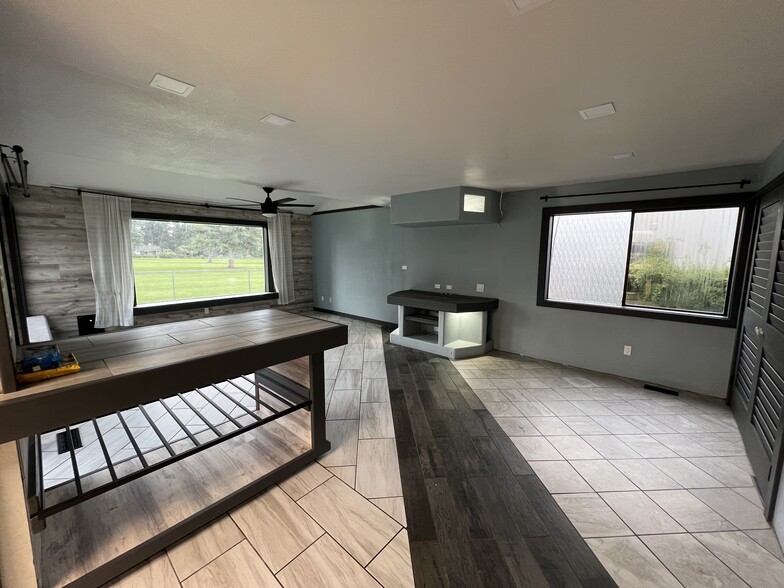 Building Photo - 20647 NW Lapine Way