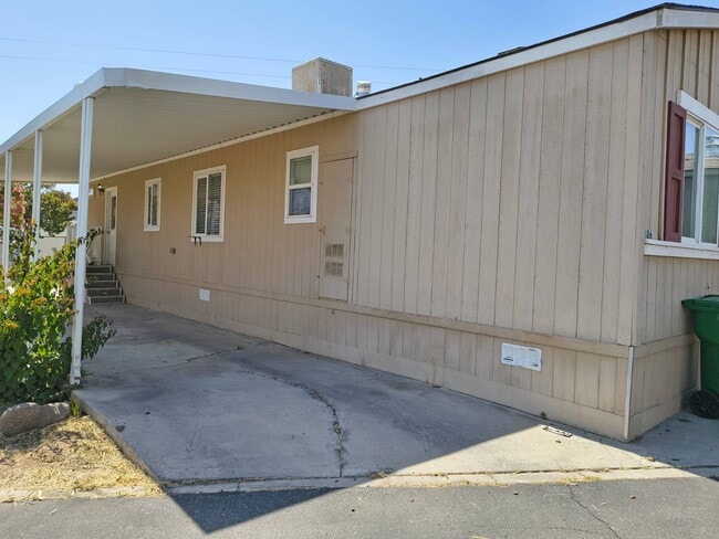 Building Photo - 386 Petrol Rd