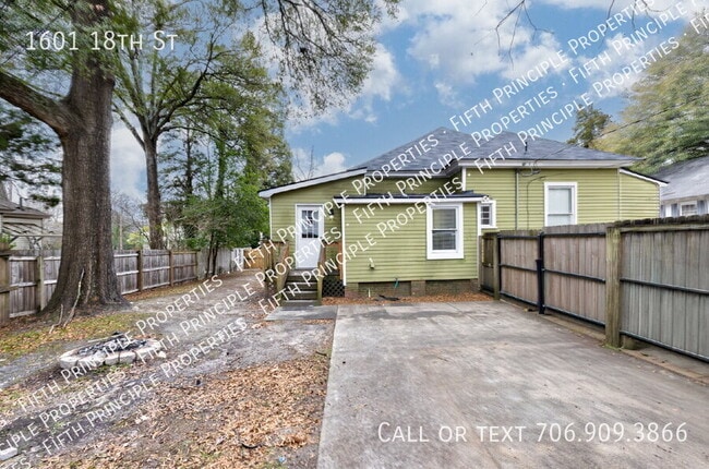 Building Photo - 1601 18th St