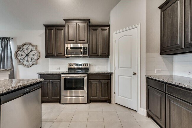 Building Photo - 340 Pecos Dr
