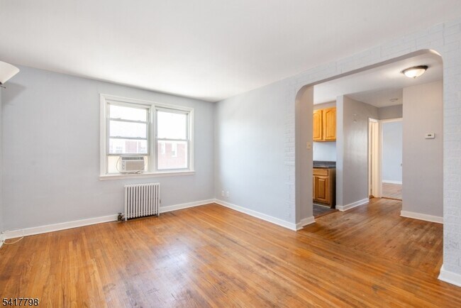 Building Photo - 23 Carpenter Terrace N