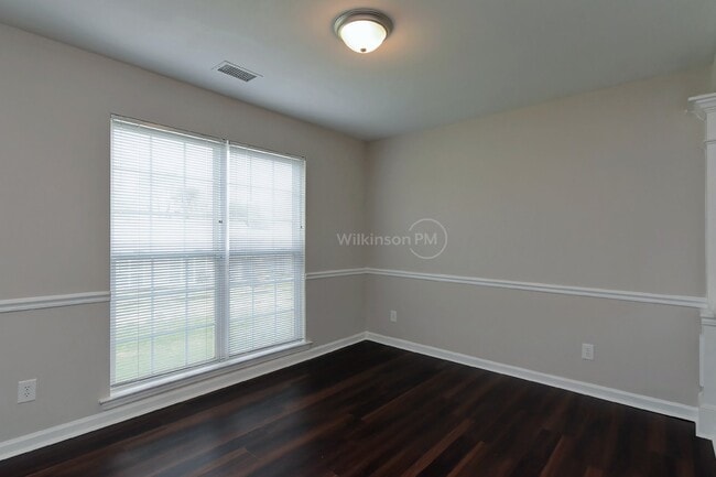 Building Photo - Beautiful 3br/2.5bth Home with Bonus Room ...
