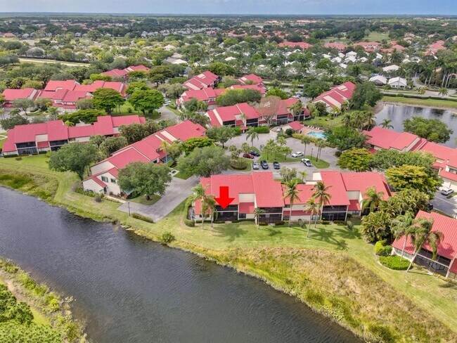 Building Photo - 6 Lexington Ln E