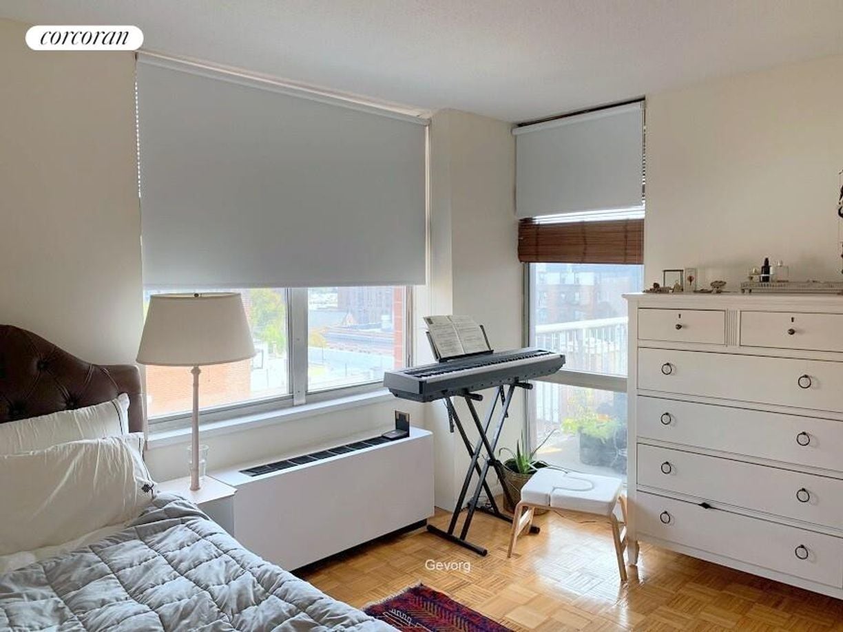 Building Photo - 516-520 W 112th St