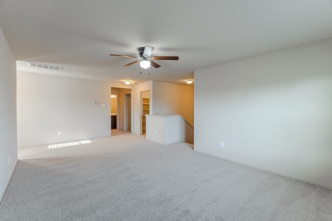 Building Photo - 2007 Naplechase Crest Dr