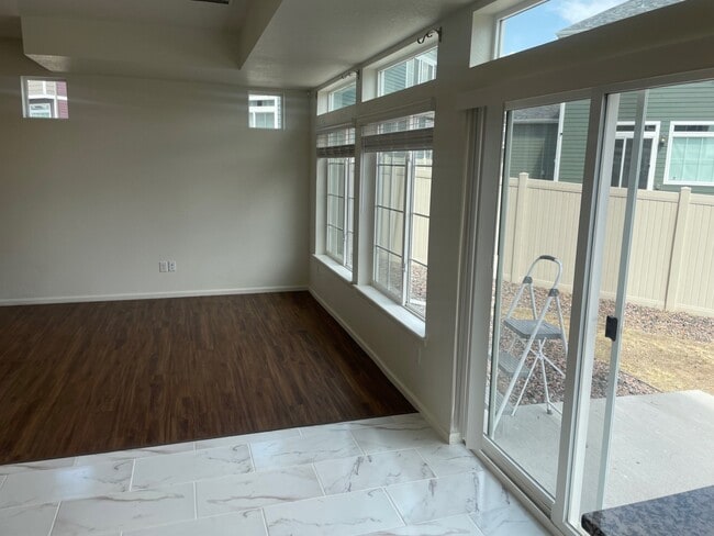 Building Photo - 4406 N Quatar Ct