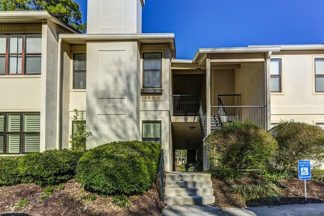 Building Photo - Charming 2BR Condo in Atlanta