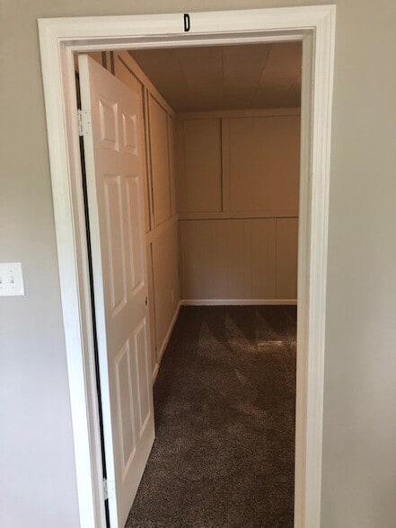 Building Photo - 1003 Silver Ave