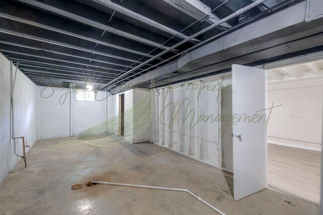 Building Photo - UNIQUE UPDATES!!!
