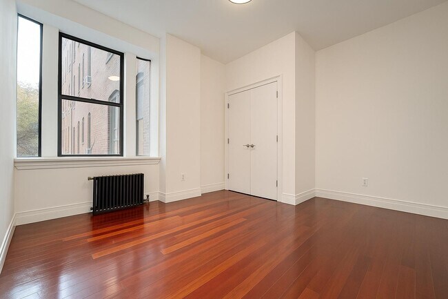 Building Photo - 611 W 137th St