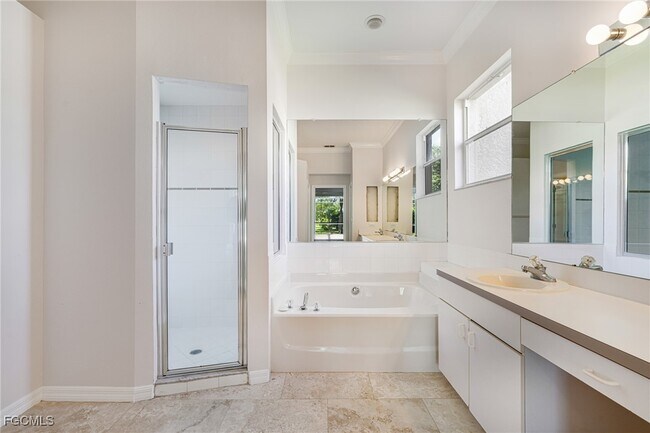 Building Photo - 12986 Kedleston Cir
