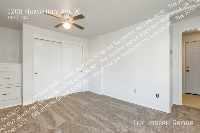 Building Photo - 1208 Humphrey Ave W