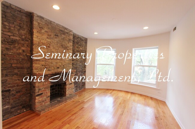 Interior Photo - 3453-55 N Bosworth
