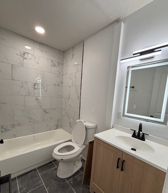 Building Photo - 1336 Sharon St NW