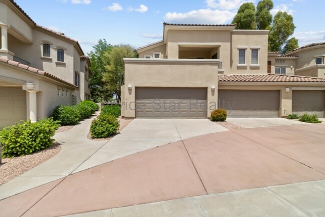 Building Photo - 11000 N 77th Pl