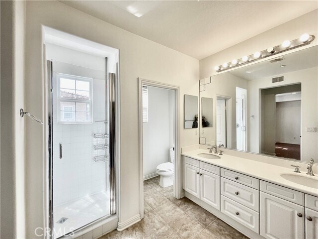 Building Photo - 140 Paseo Vista