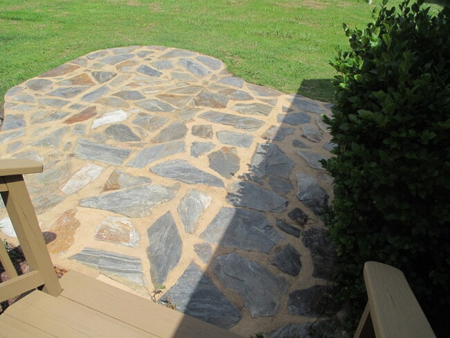 Building Photo - 101 Serenity Ct