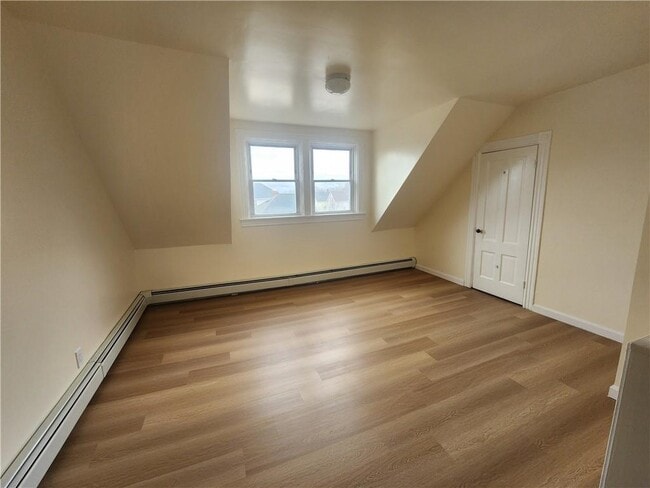 Building Photo - 37 Forest Ave