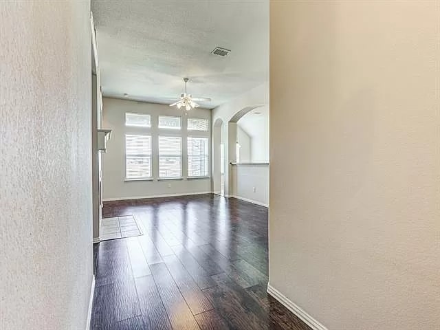 Building Photo - 2761 Cascade Cove Dr