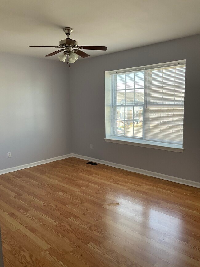 Building Photo - 631 Widener Ln