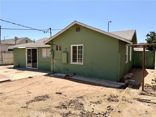 Building Photo - 7536 White Oak Ave