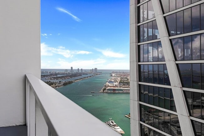 Building Photo - 1040 Biscayne Blvd