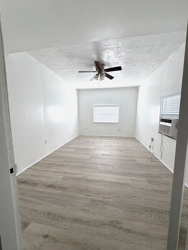 Building Photo - For Rent Beautiful 4-Bedroom Home with Bon...