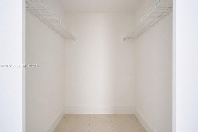 Building Photo - 255 Galen Dr