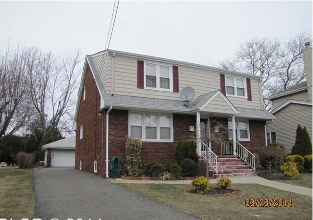 Welcome - 298 Luddington Ave