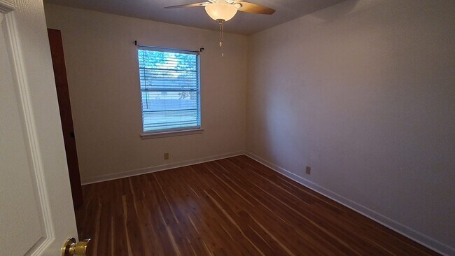 Building Photo - Charming 3BR House in Sherman