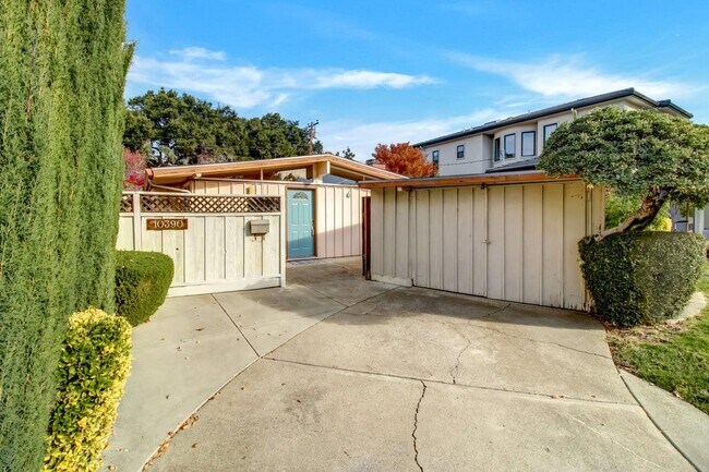 Primary Photo - 10390 Sterling Blvd