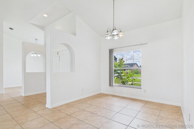 Building Photo - 3610 SW Margela St