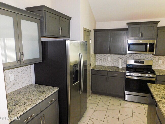 Building Photo - 13849 Sky Harbor Ave