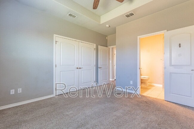 Building Photo - 120 Navarro Xing