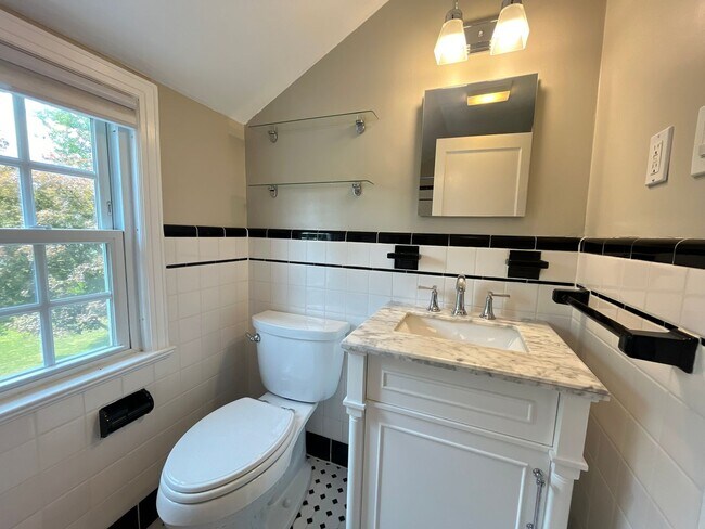 Building Photo - North Haven Single Family