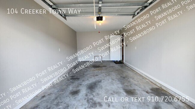 Building Photo - 104 Creeker Town Way