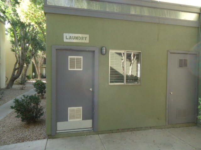 Building Photo - 2/2 Condo for rent near 7th Ave & Camelback