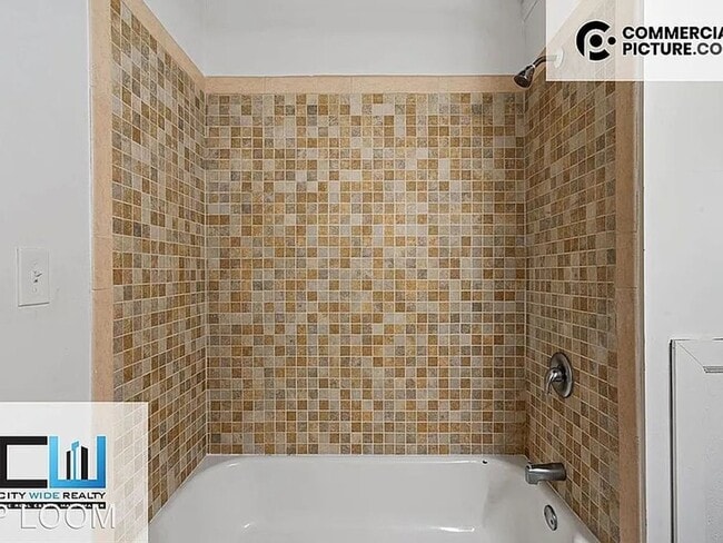 Building Photo - Frame Factory