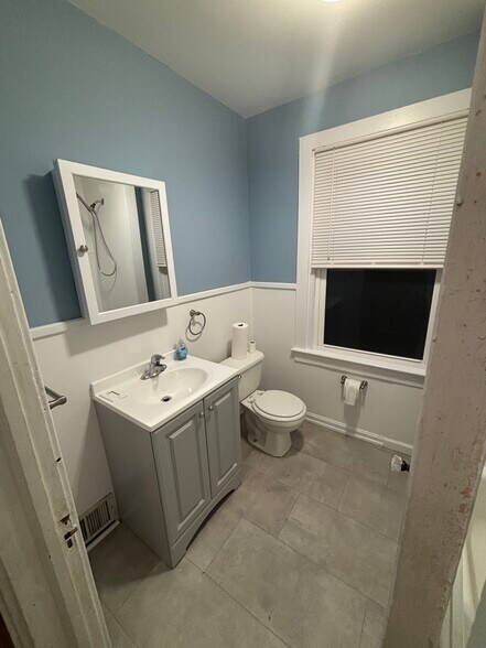 Bathroom - 614 Sampson Ave