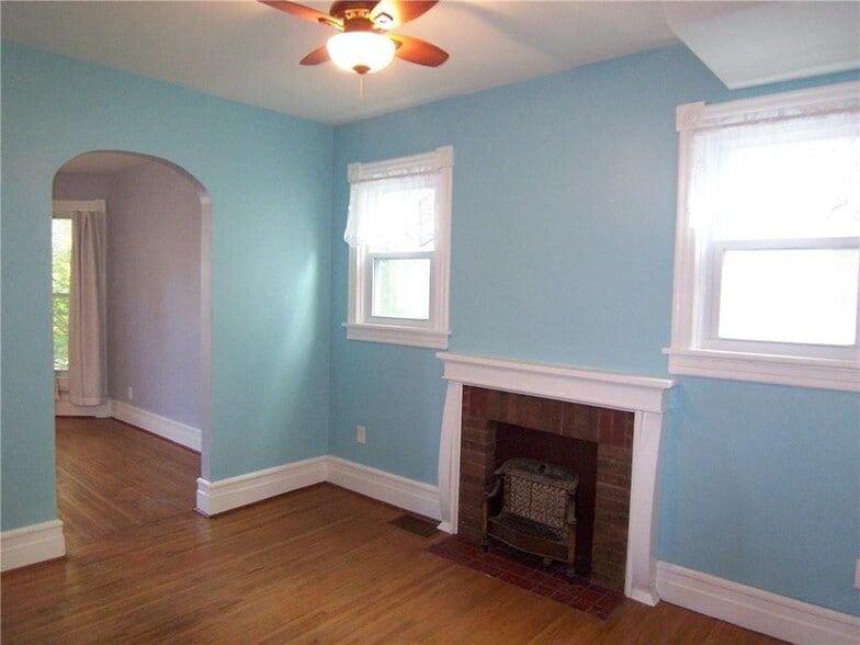 den - 300 Washington Ave