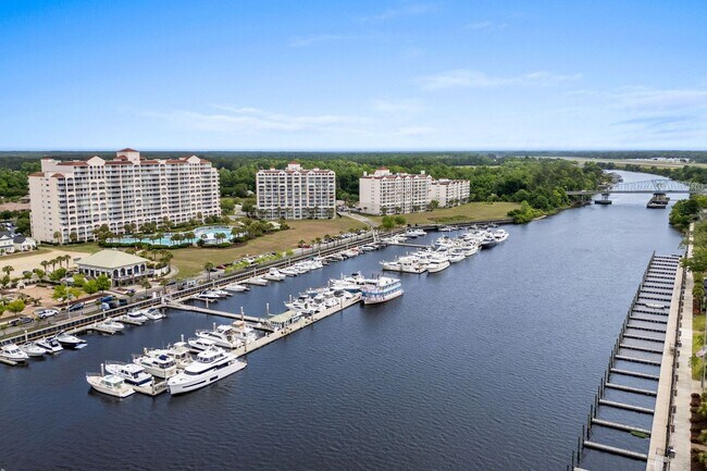 Building Photo - Spacious 3BR/3BA Coastal Retreat at Harbour Pointe – Utilities Included!