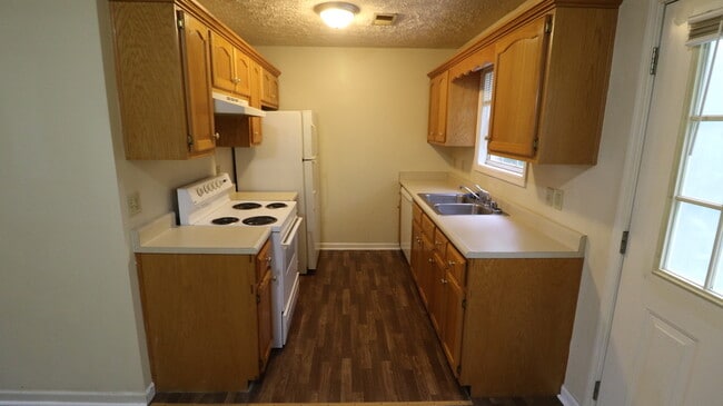 Building Photo - 144 Jason Cir