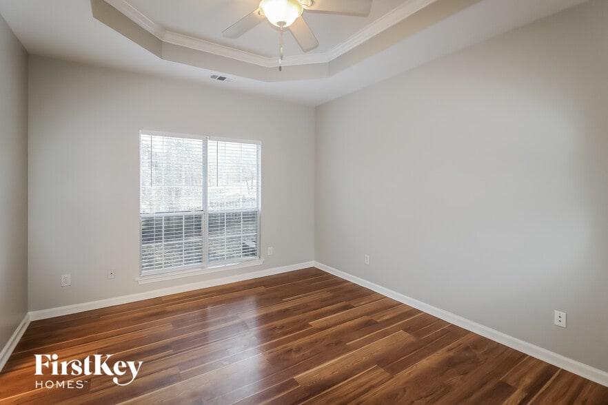 Building Photo - 101 Deer Ridge Dr