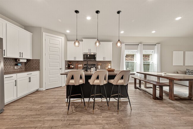 Building Photo - 20223 Sagebrush Hollow Dr