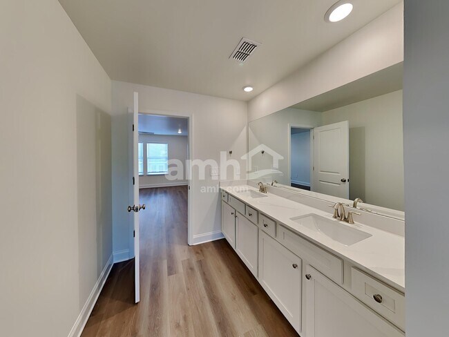 Building Photo - 3535 Shane Hill Rd SW