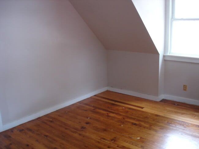 Building Photo - 5217 Forest Hill Ave